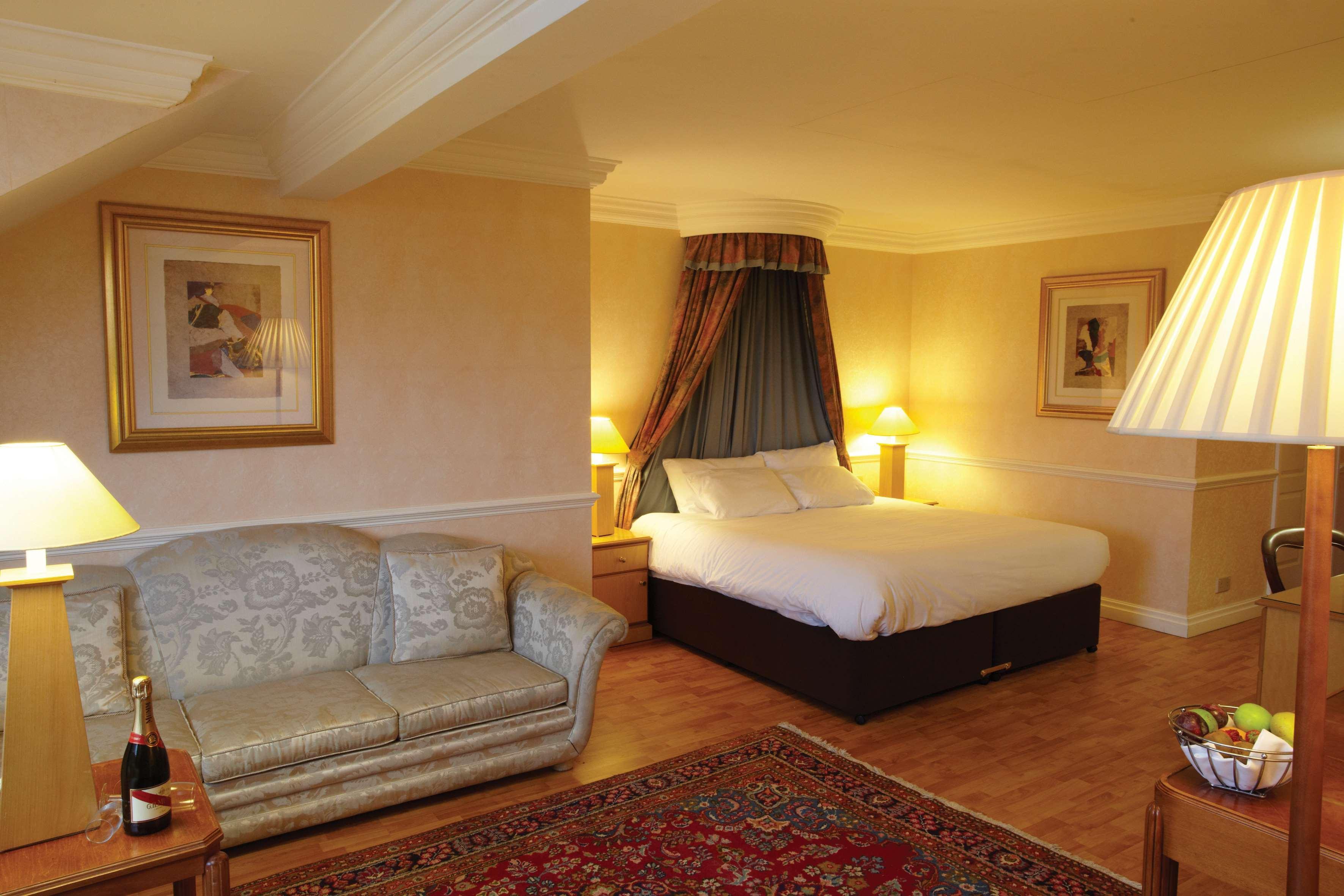 Hotel - - Oldham By Ihg Manchester