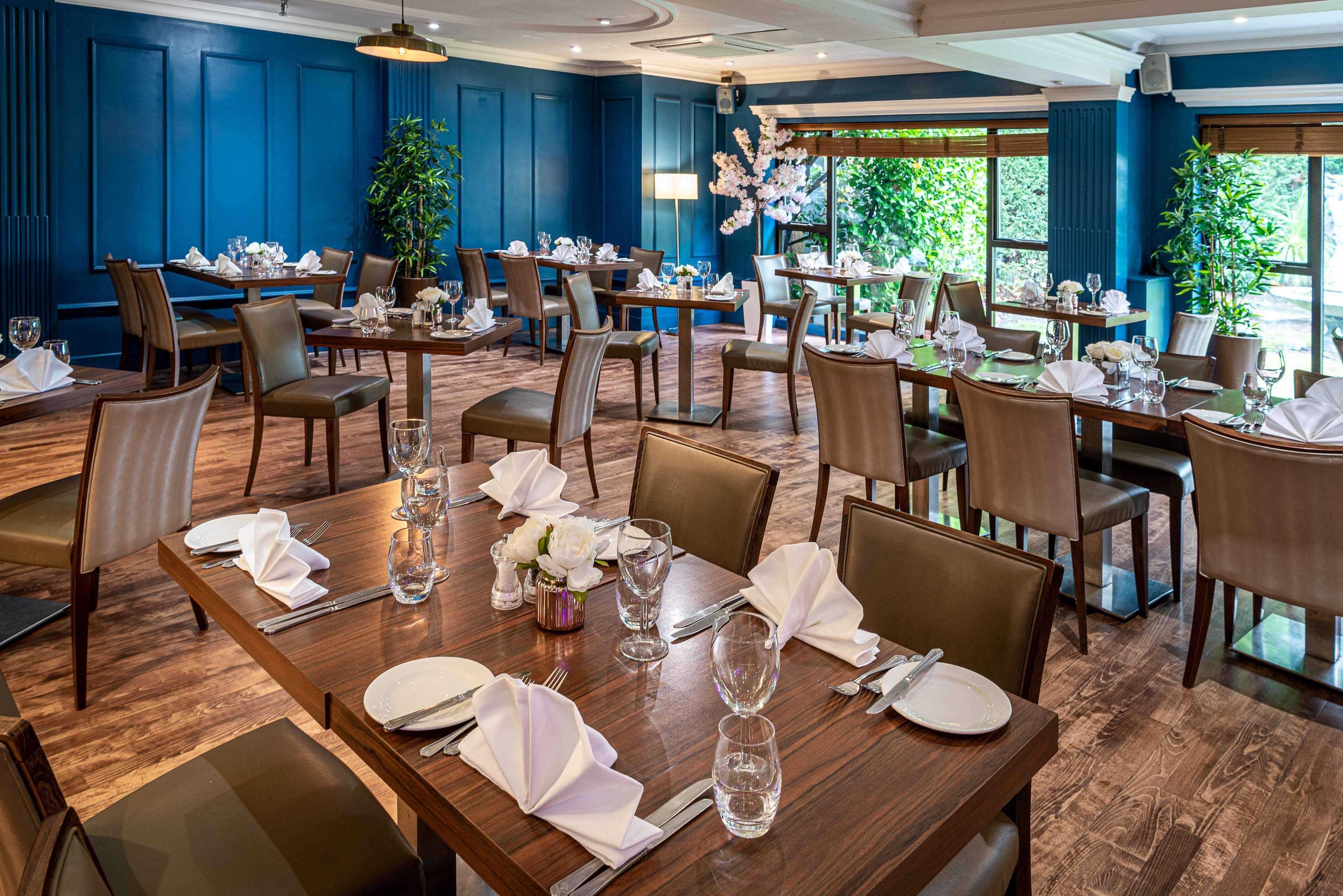 Hotel - - Oldham By Ihg Manchester