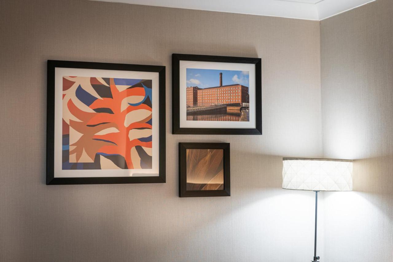 Hotel Western Manchester Oldham Smokies Park