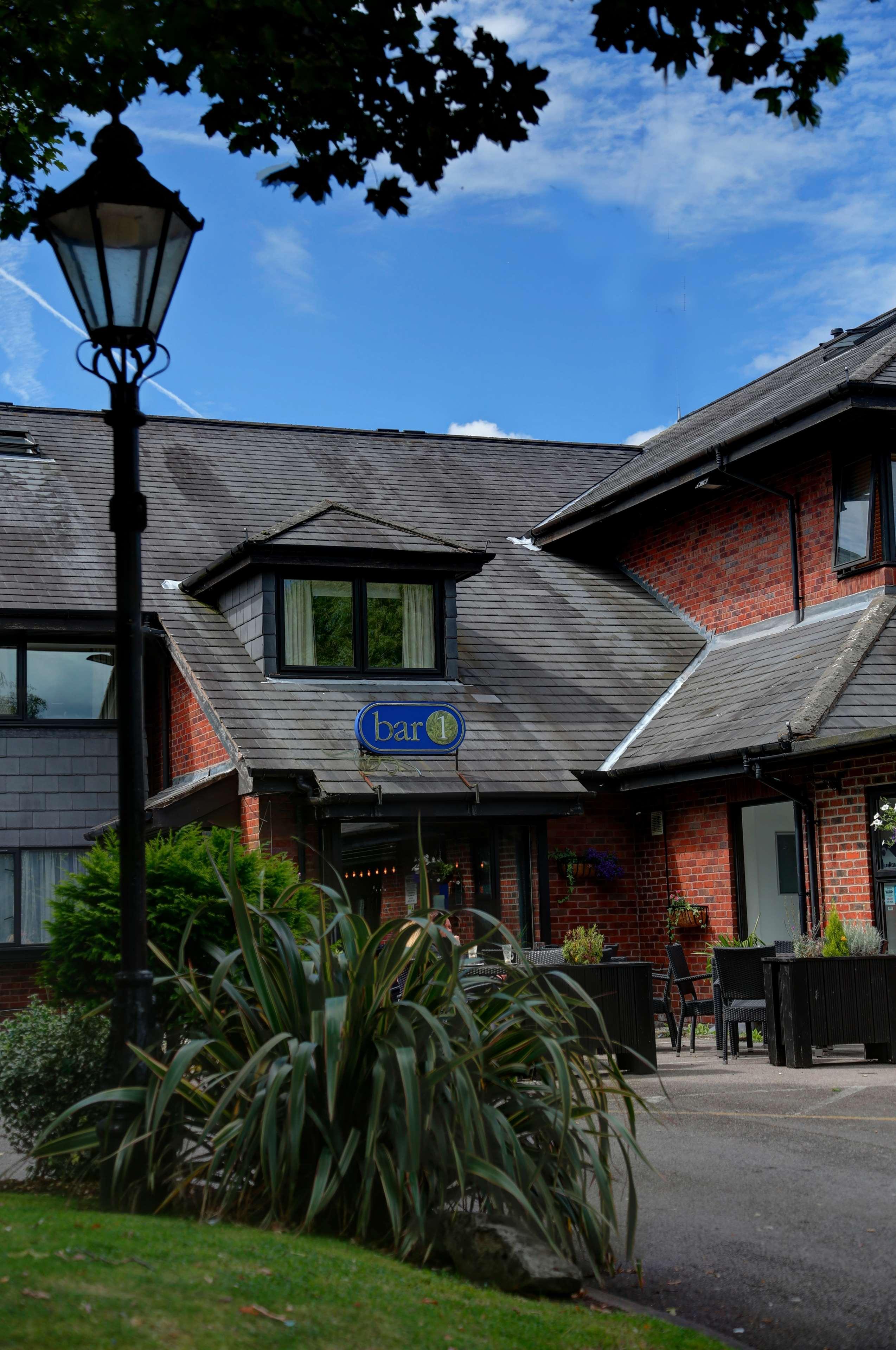 Hotel - - Oldham By Ihg Failsworth