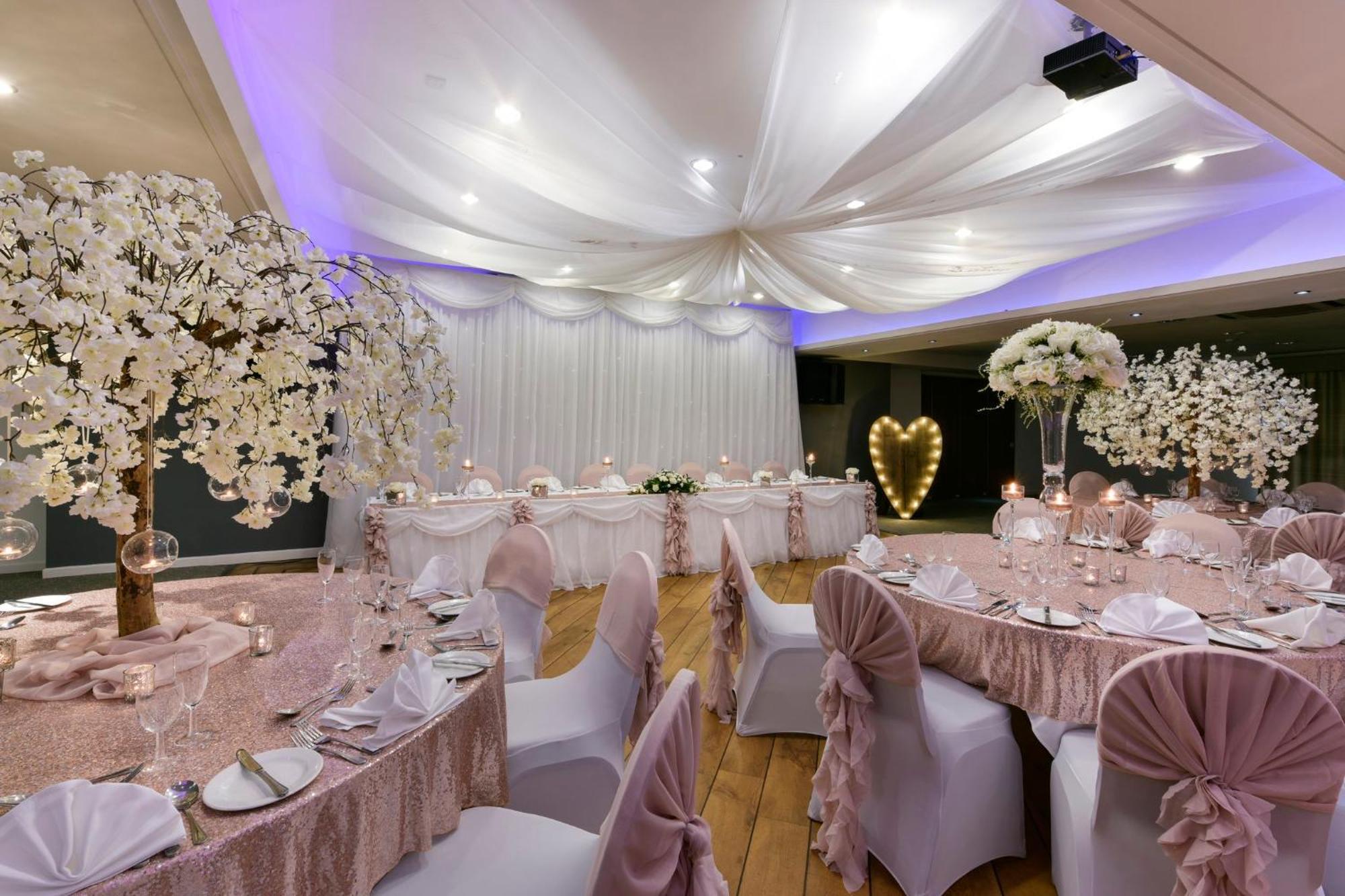 - - Oldham By Ihg 3*